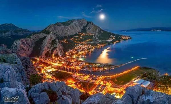Apartman Stanic Omiš Esterno foto